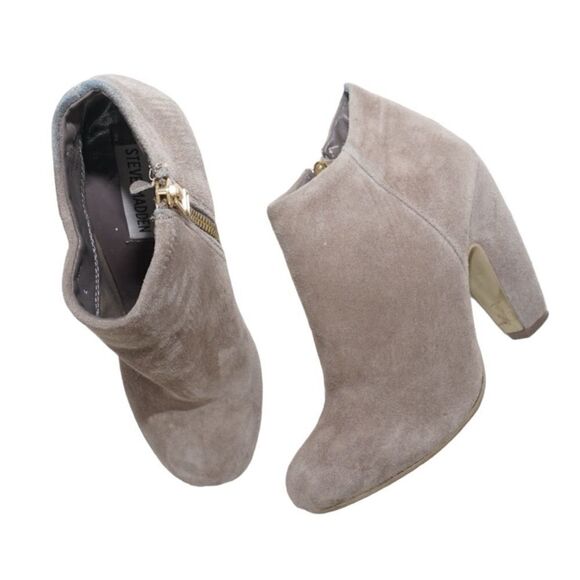 Steve Madden Penelope Tan Suede Heeled Ankle Booties, Size 5 - Picture 2 of 12
